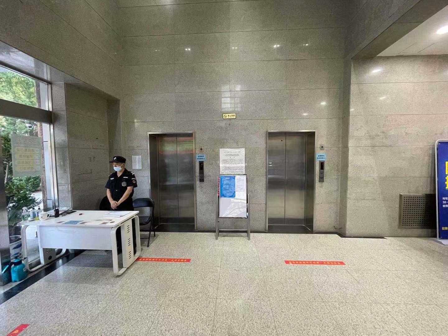 联华大厦电梯厅 